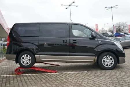 Hyundai H-1 Cargo 2.5 CRDi Navi... 