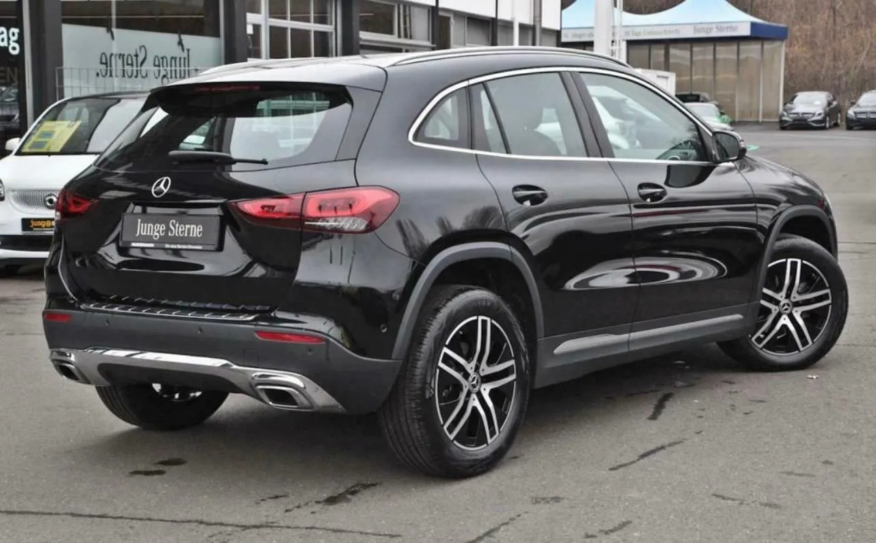 MERCEDES BENZ Classe GLA GLA 200 d Automatic Sport Plus Image 5