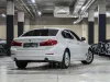 BMW 5-Series Thumbnail 4